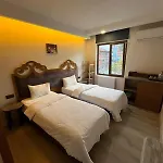 Hotel Gala *