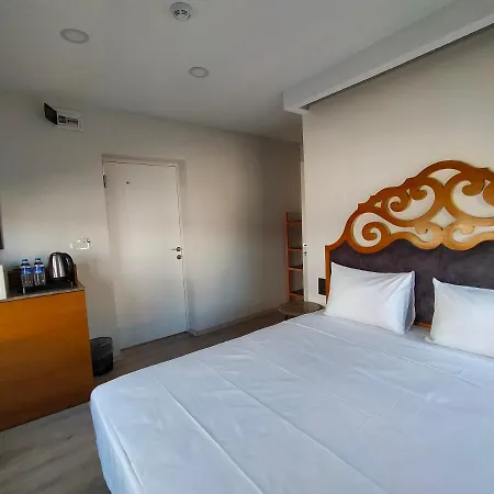 Hotel Gala With Free Parking *