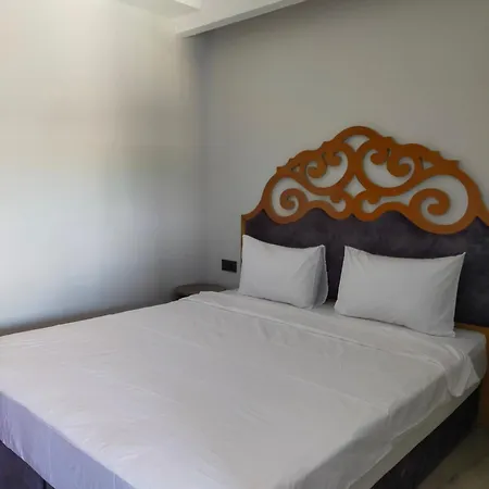 Hotel Gala With Free Parking *