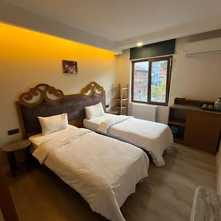 Hotel Gala With Free Parking *