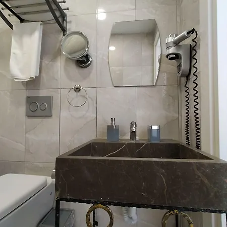 Hotel Gala With Free Parking