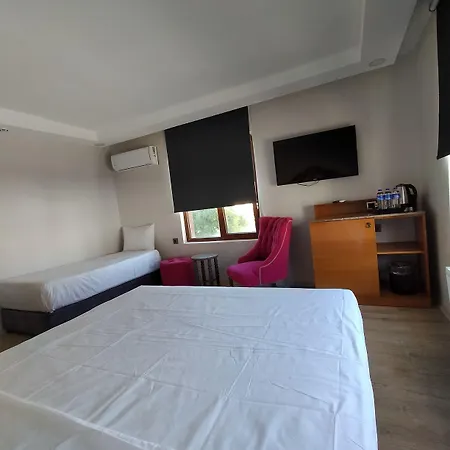 Hotel Gala With Free Parking